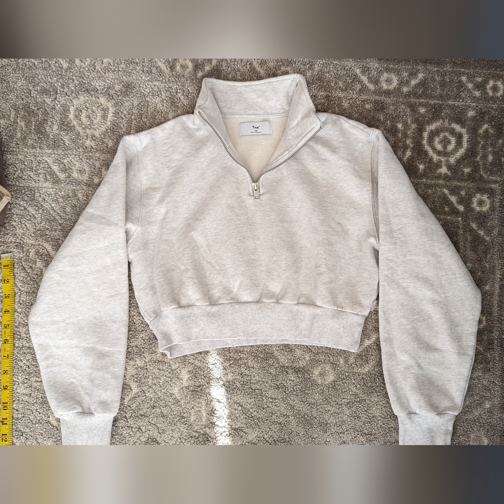 Aritzia TNA cropped half zip